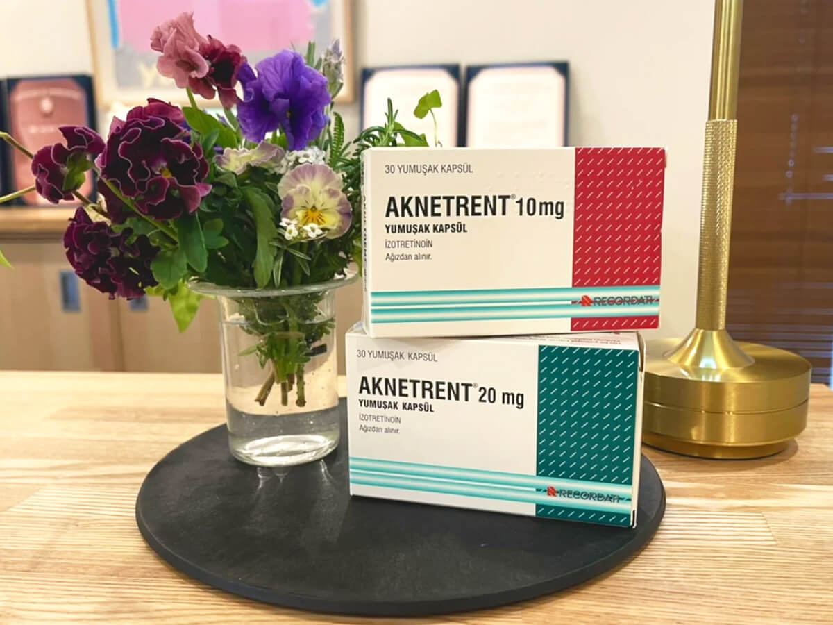 イソトレチノイン